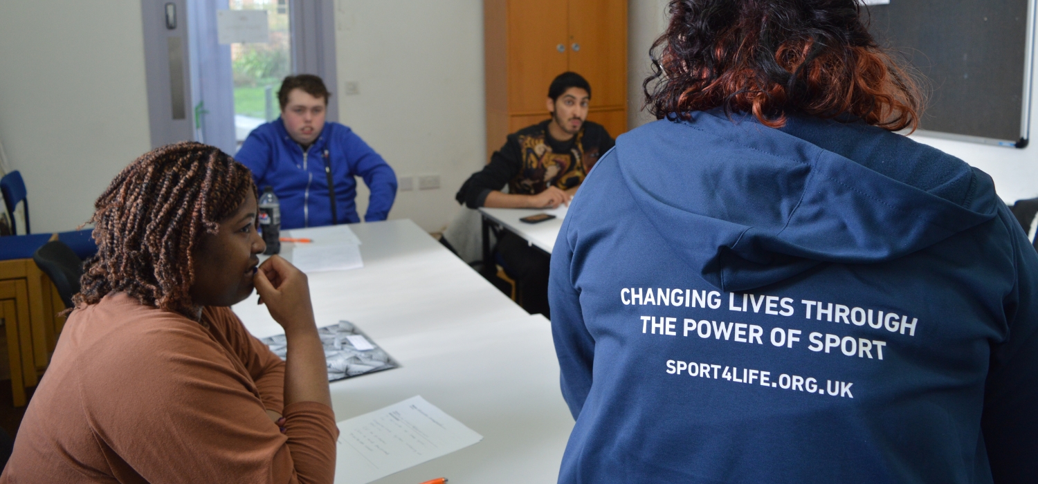 how to write a cv workshop with sport 4 life uk - helping young people boost their cv
